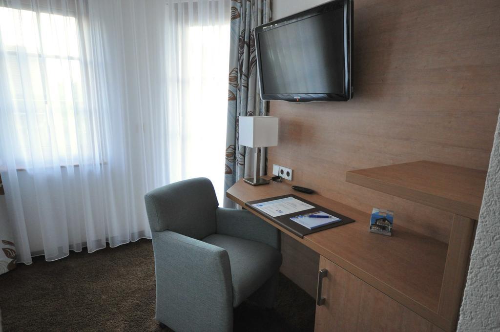 Hotel-Pension-Jasmin Райнфельден Экстерьер фото