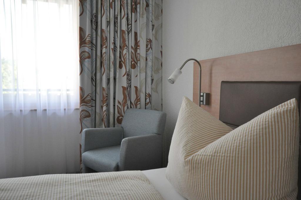 Hotel-Pension-Jasmin Райнфельден Экстерьер фото