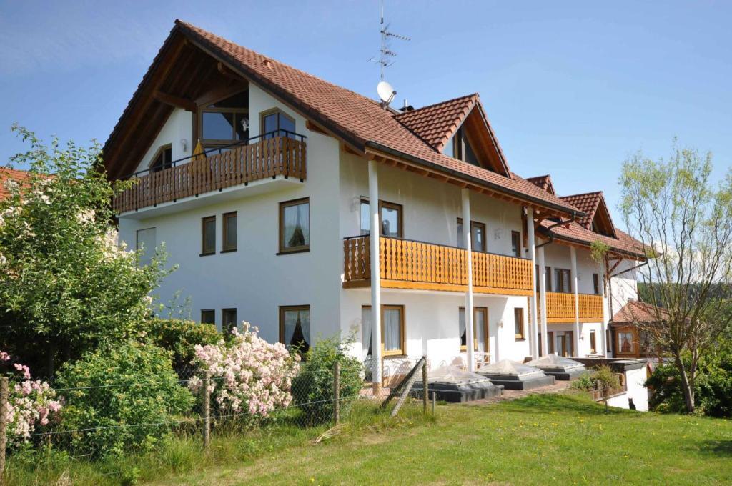 Hotel-Pension-Jasmin Райнфельден Экстерьер фото